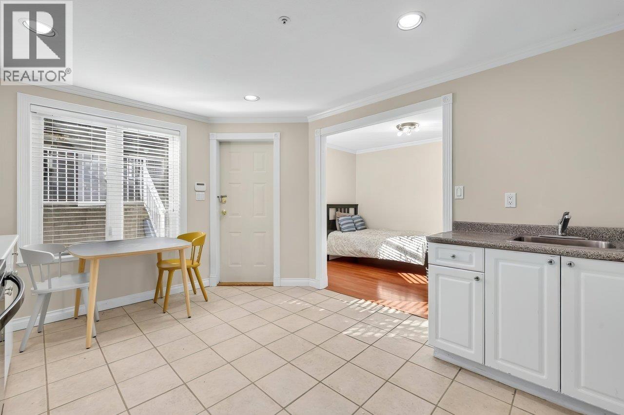 1956 W 42nd Avenue, Vancouver — photo 21
