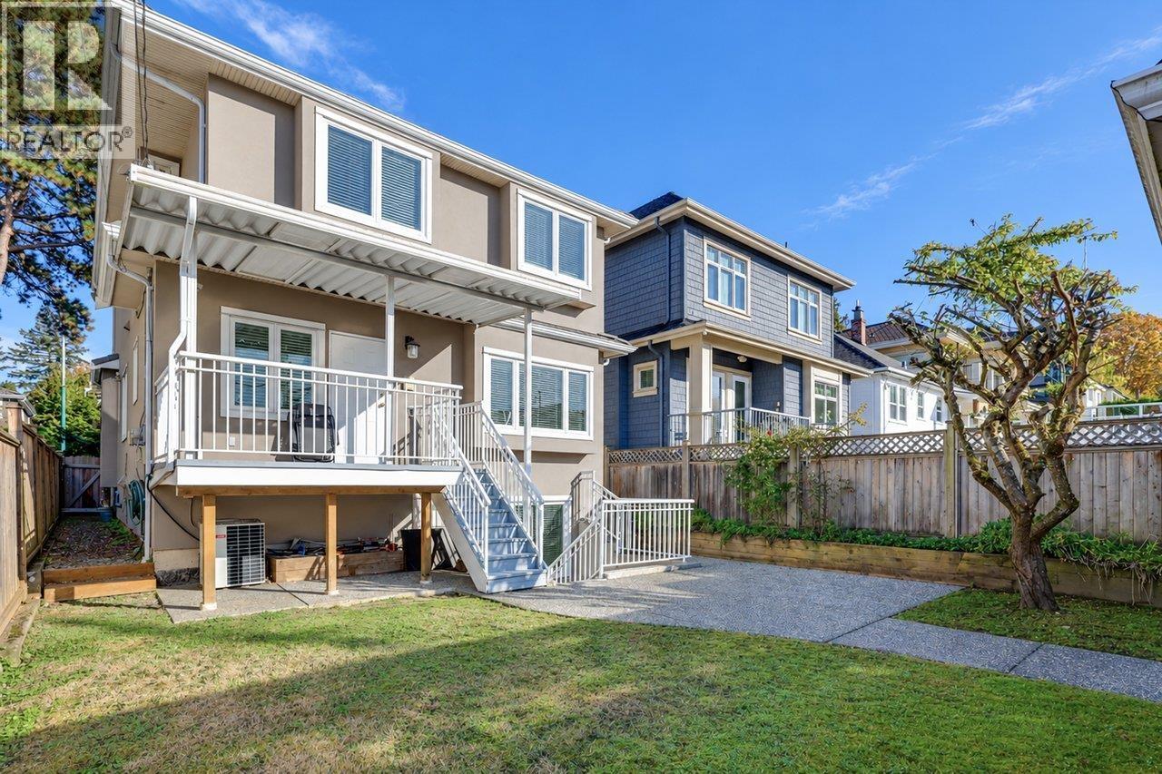 1956 W 42nd Avenue, Vancouver — photo 30