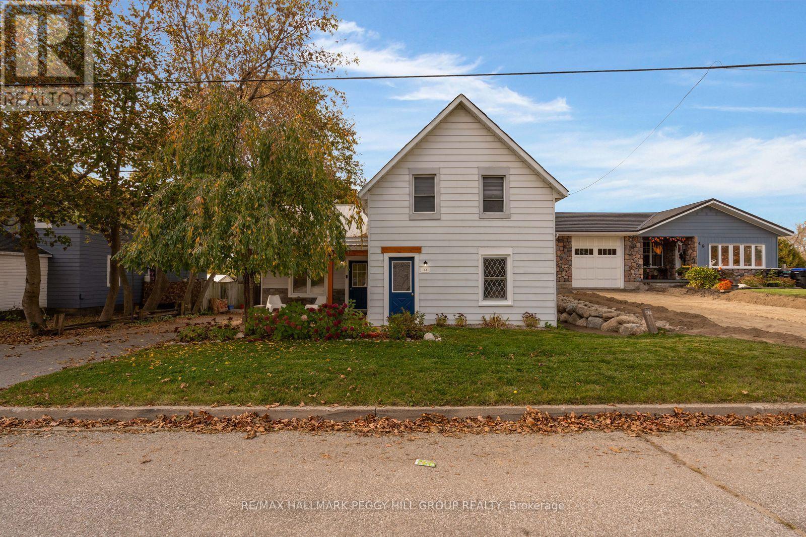 44 Peel Street, Penetanguishene, ON photo 1