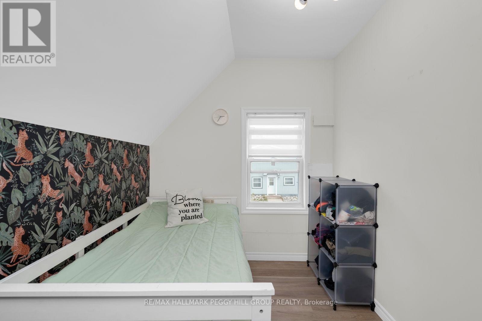 44 Peel Street, Penetanguishene, ON photo 8
