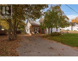 44 Peel Street, Penetanguishene, ON L9M1B7 Photo 18