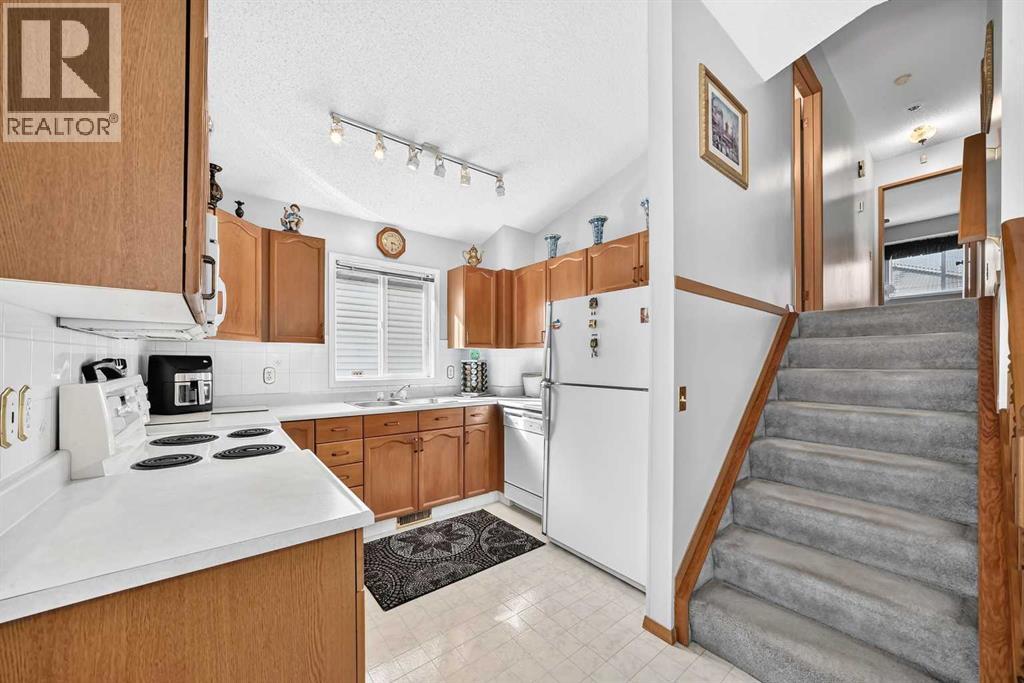 82 Riverglen Drive SE, Calgary — photo 9
