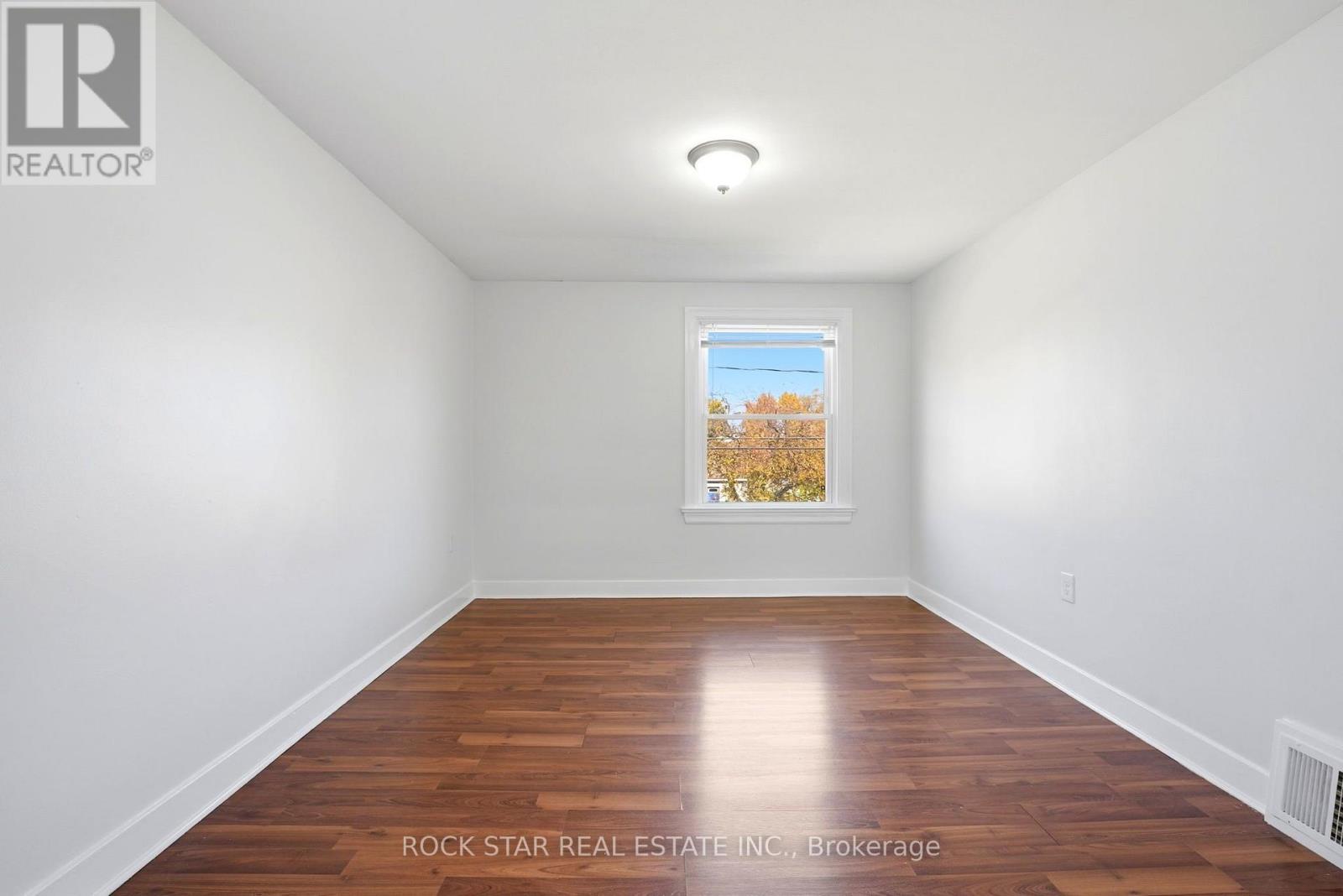 28 GROVE Street, St. Catharines, ON photo 31
