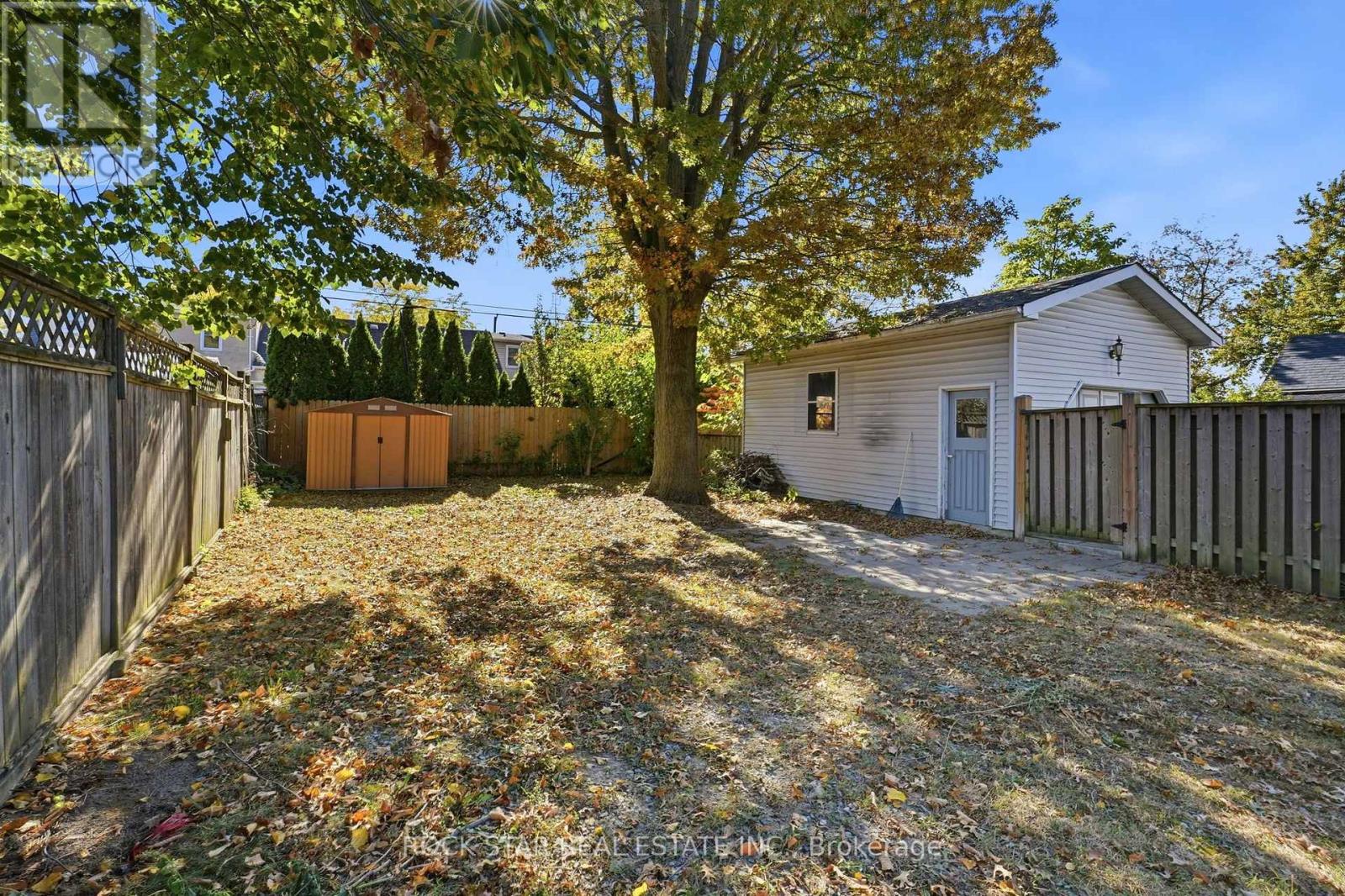 28 GROVE Street, St. Catharines, ON photo 35