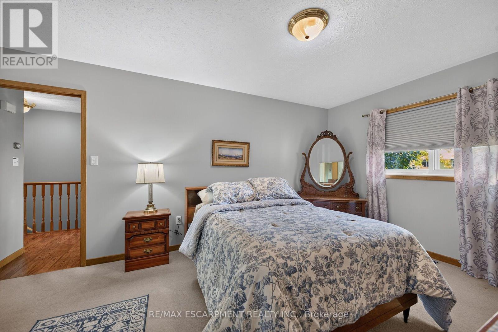 11 BARTON Street, Haldimand, ON photo 18