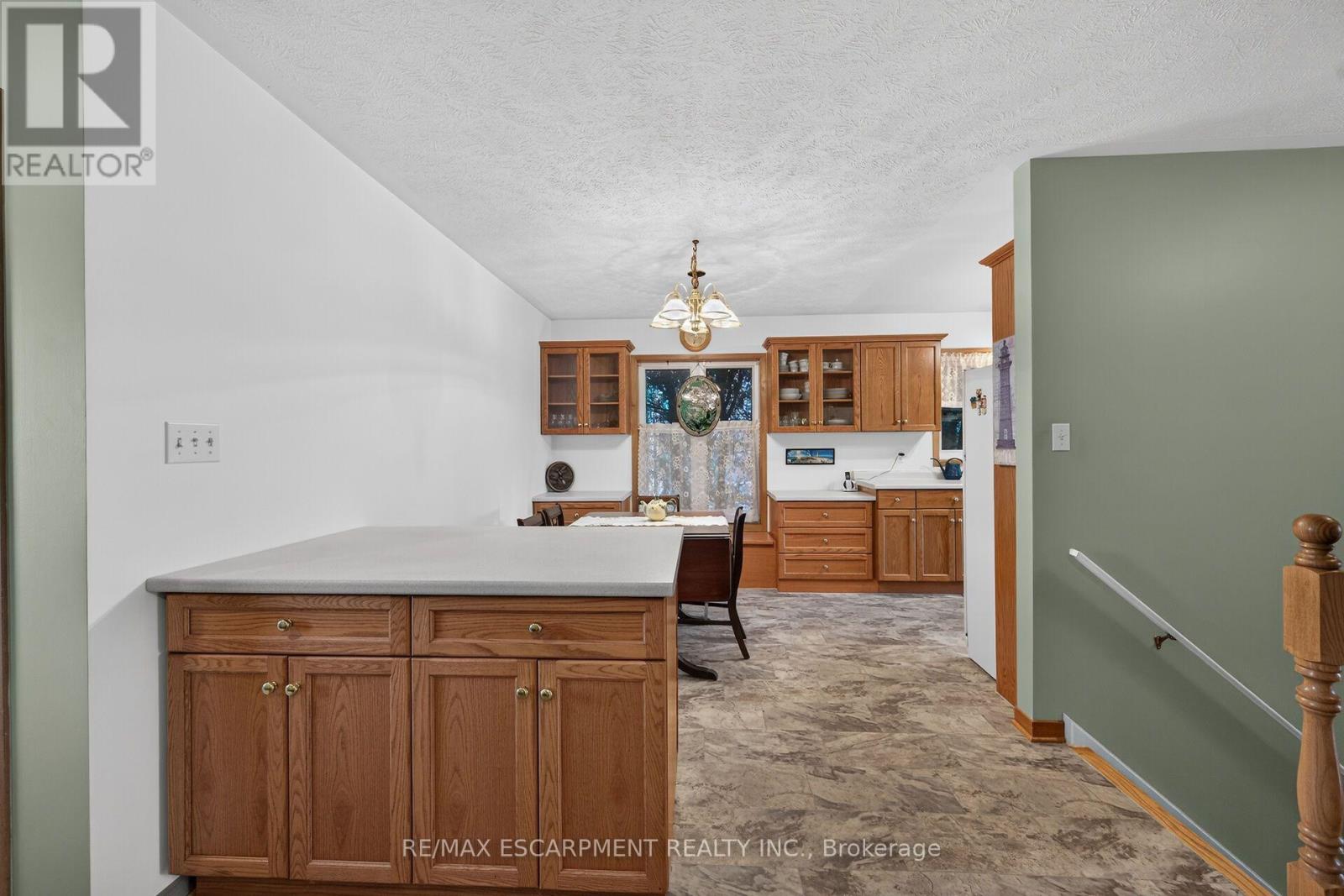 11 BARTON Street, Haldimand, ON photo 26