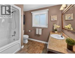 7 Governor's Road, Grimsby, ON L3M2Y3 Photo 20