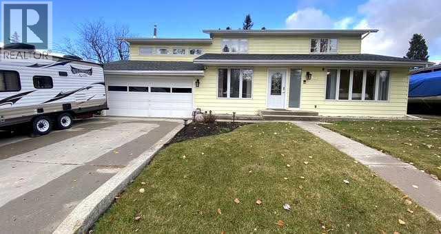 104 MISTAYA Road, Hinton, Alberta, T7V1G3