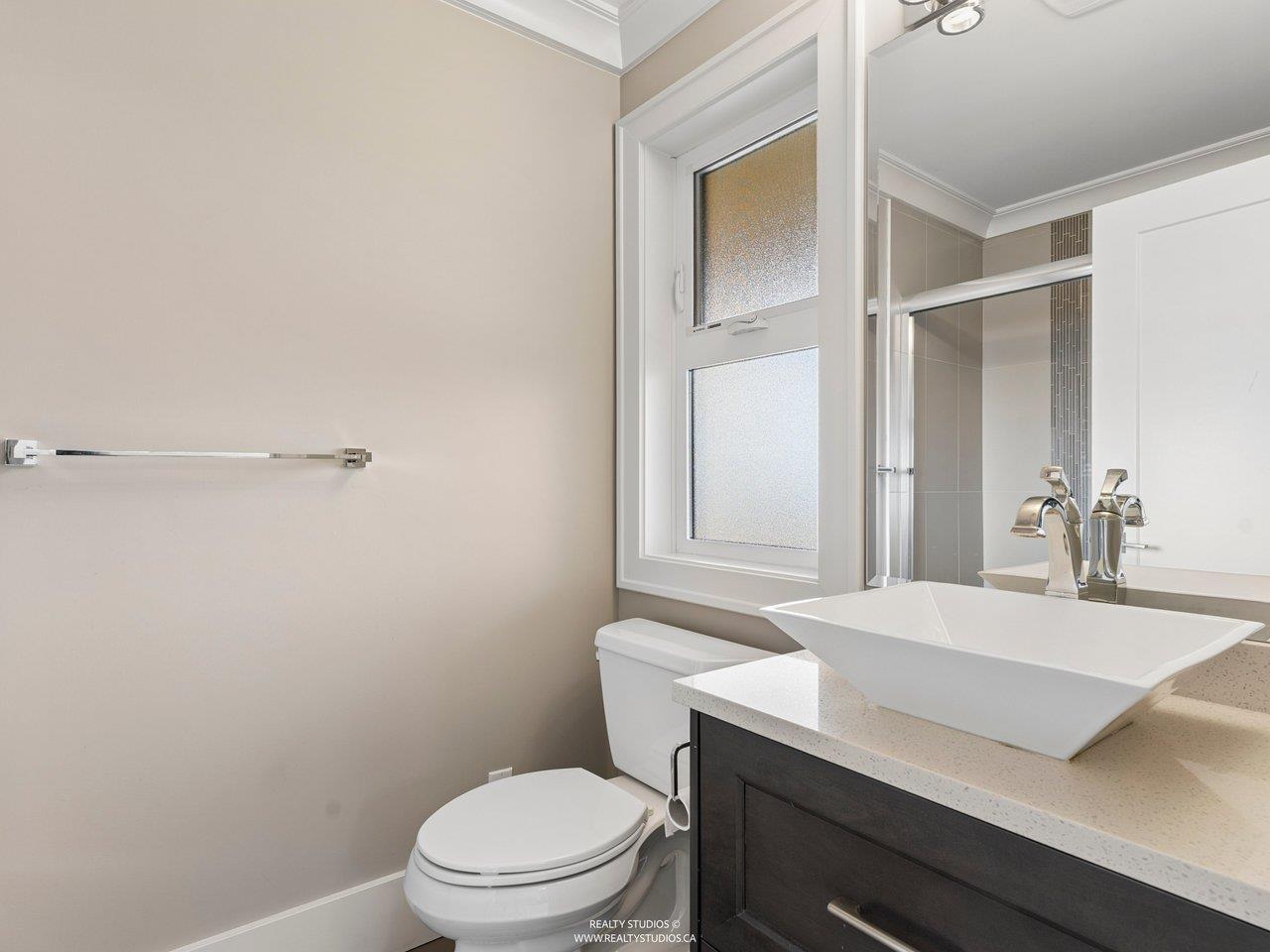 1340 Kent Street, White Rock — photo 24