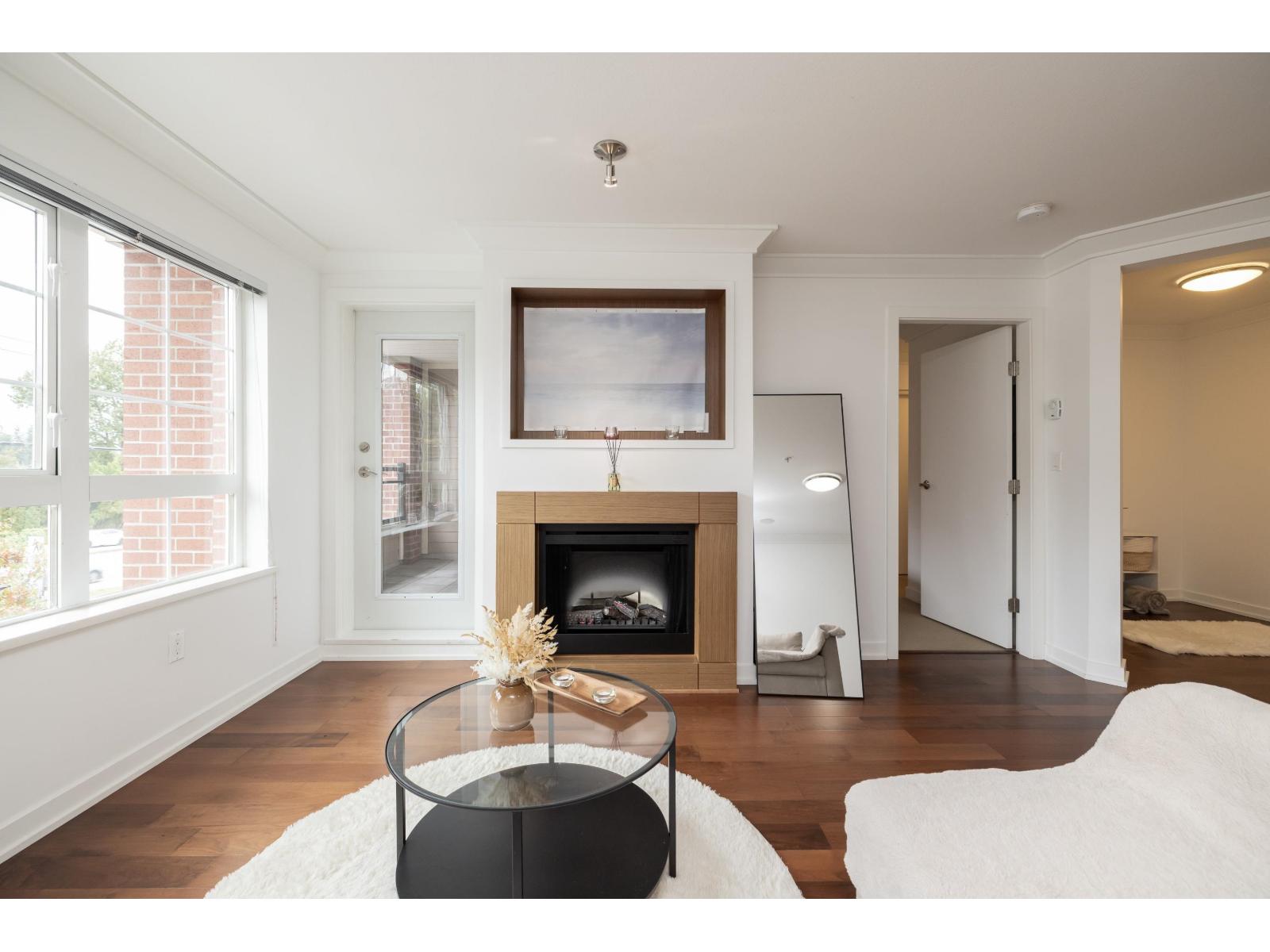 207 2940 King George Boulevard, Surrey — photo 12