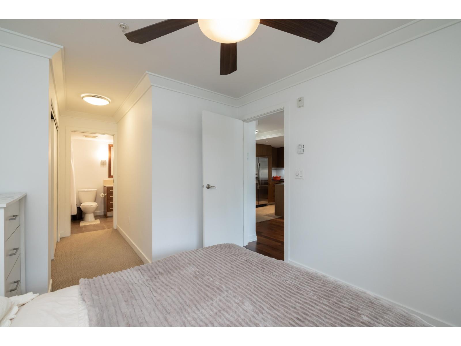 207 2940 King George Boulevard, Surrey — photo 17