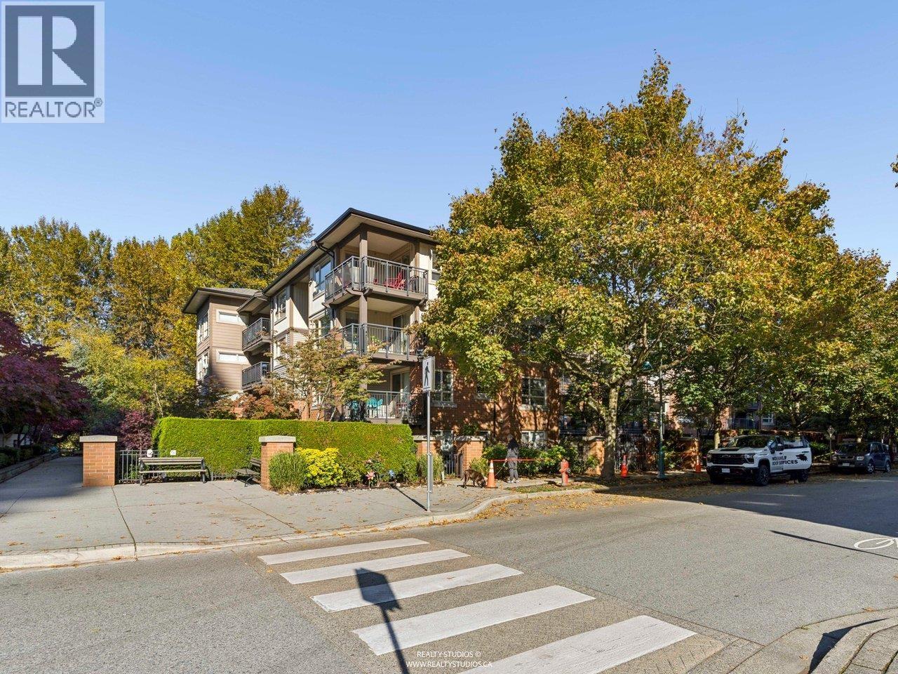 103 700 Klahanie Drive, Port Moody — photo 9