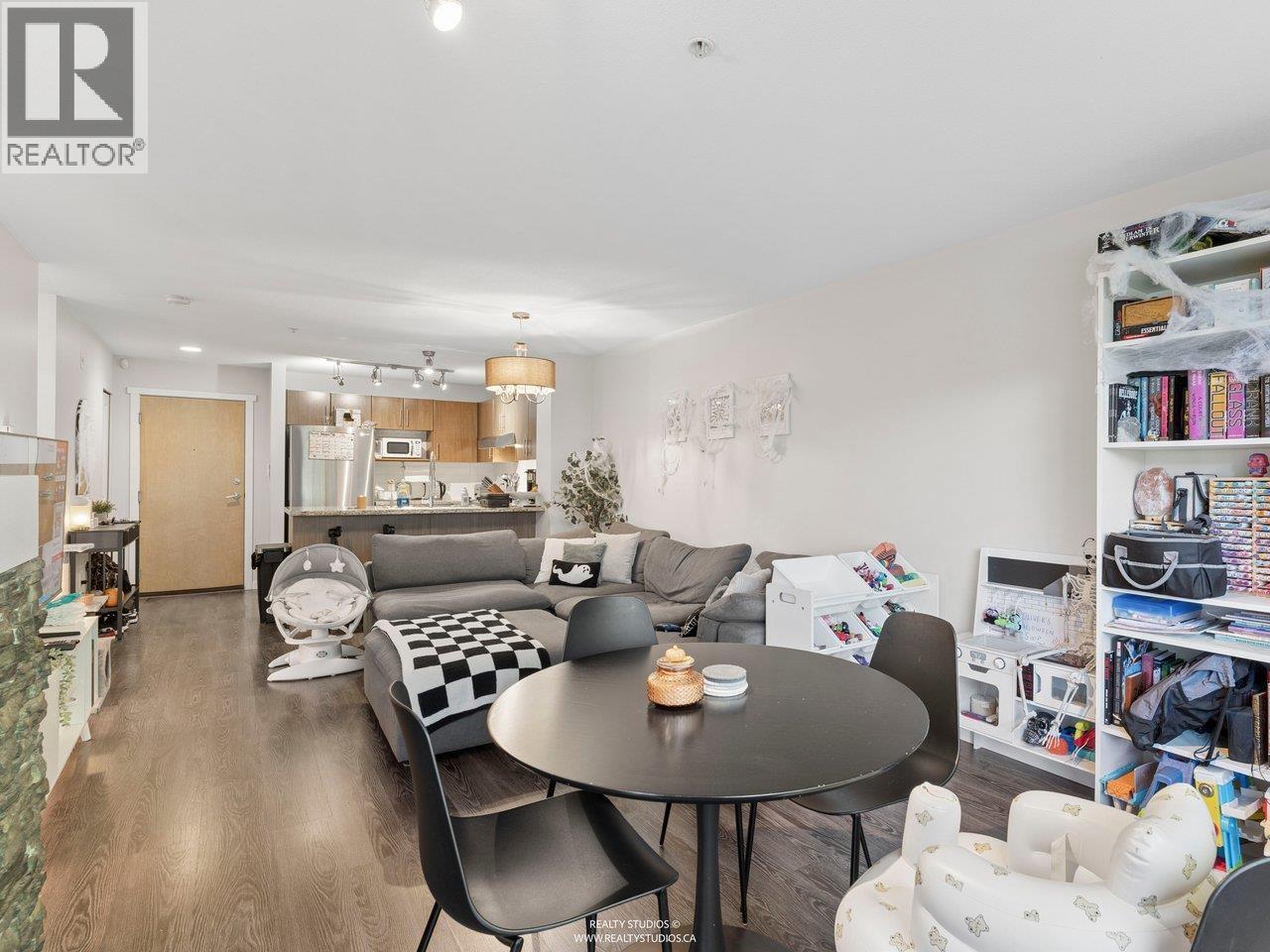 103 700 Klahanie Drive, Port Moody — photo 14