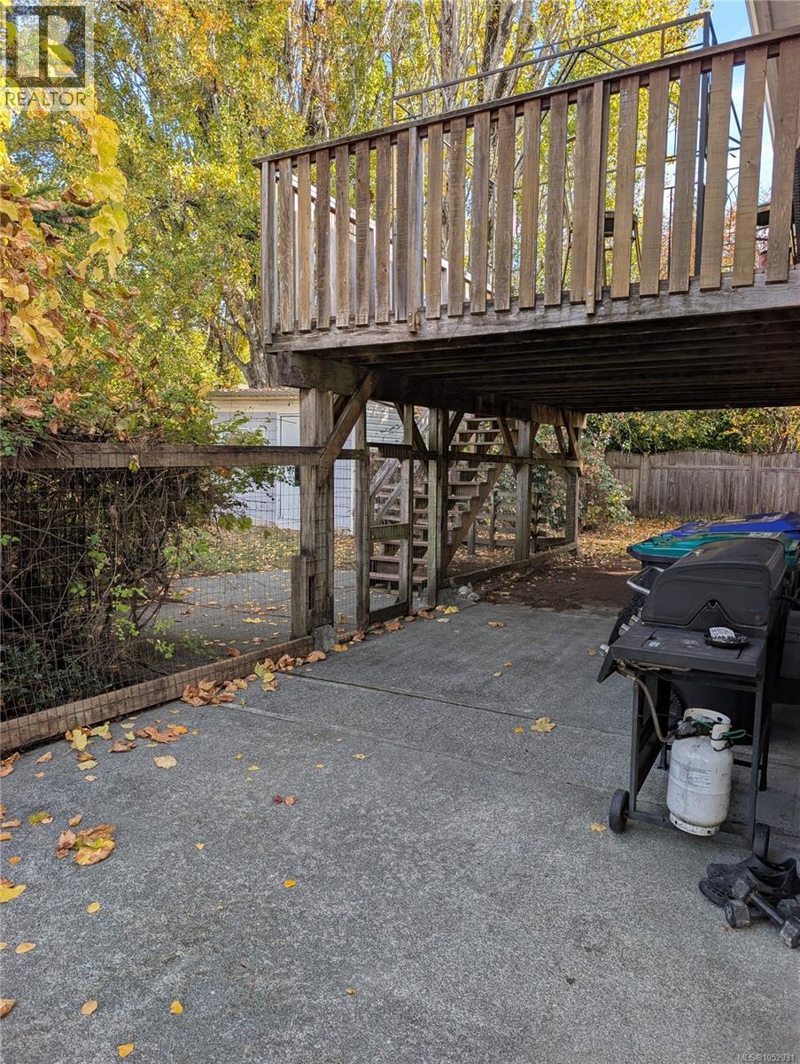 1440 Dogwood Ave - 16