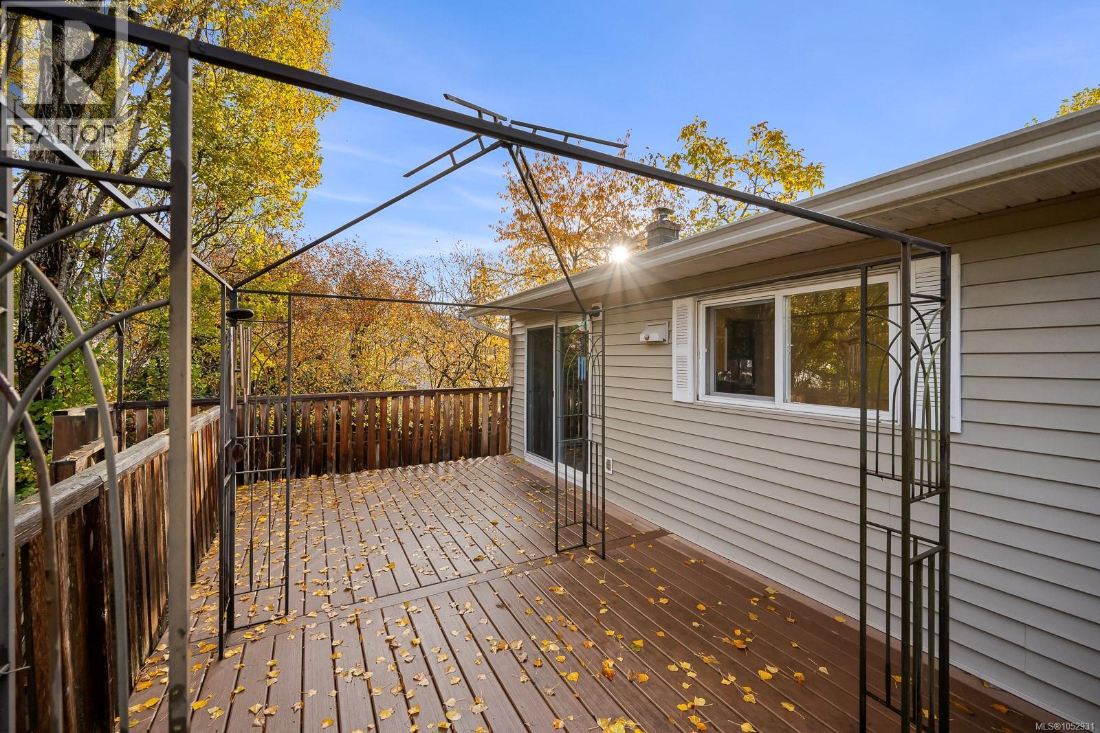 1440 Dogwood Ave - 46