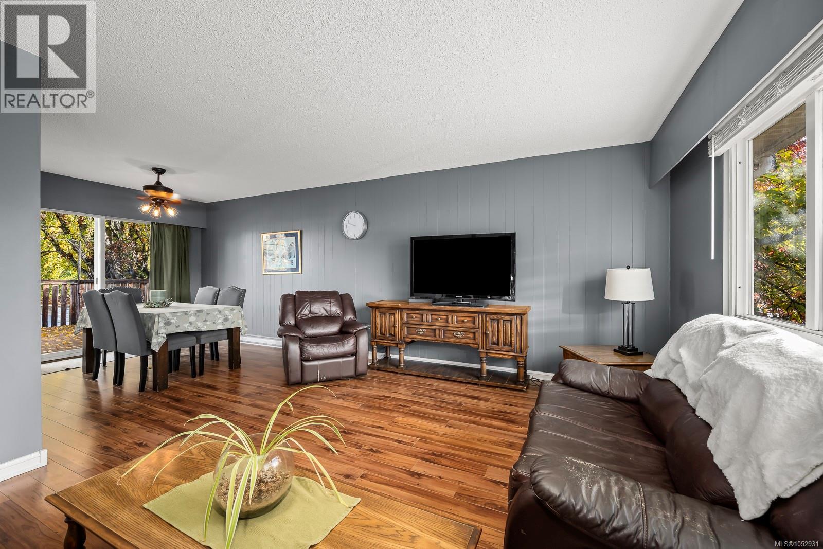 1440 Dogwood Ave - 53