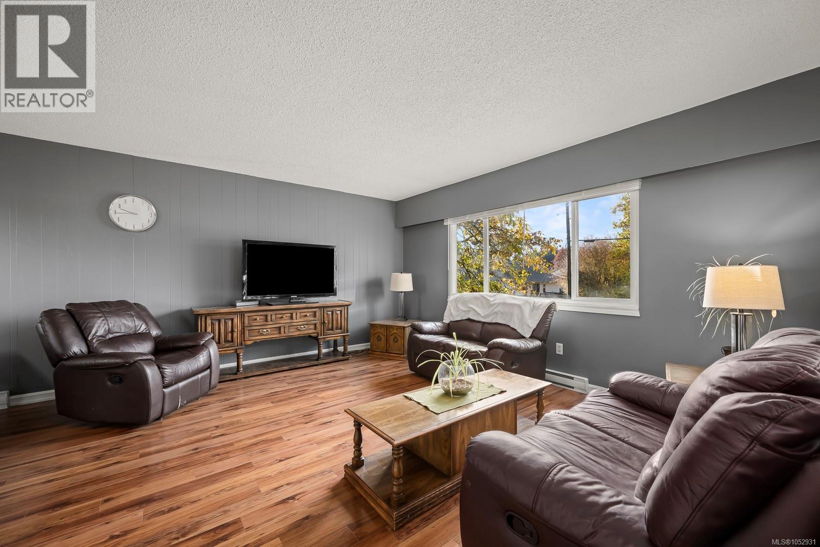 1440 Dogwood Ave - 49
