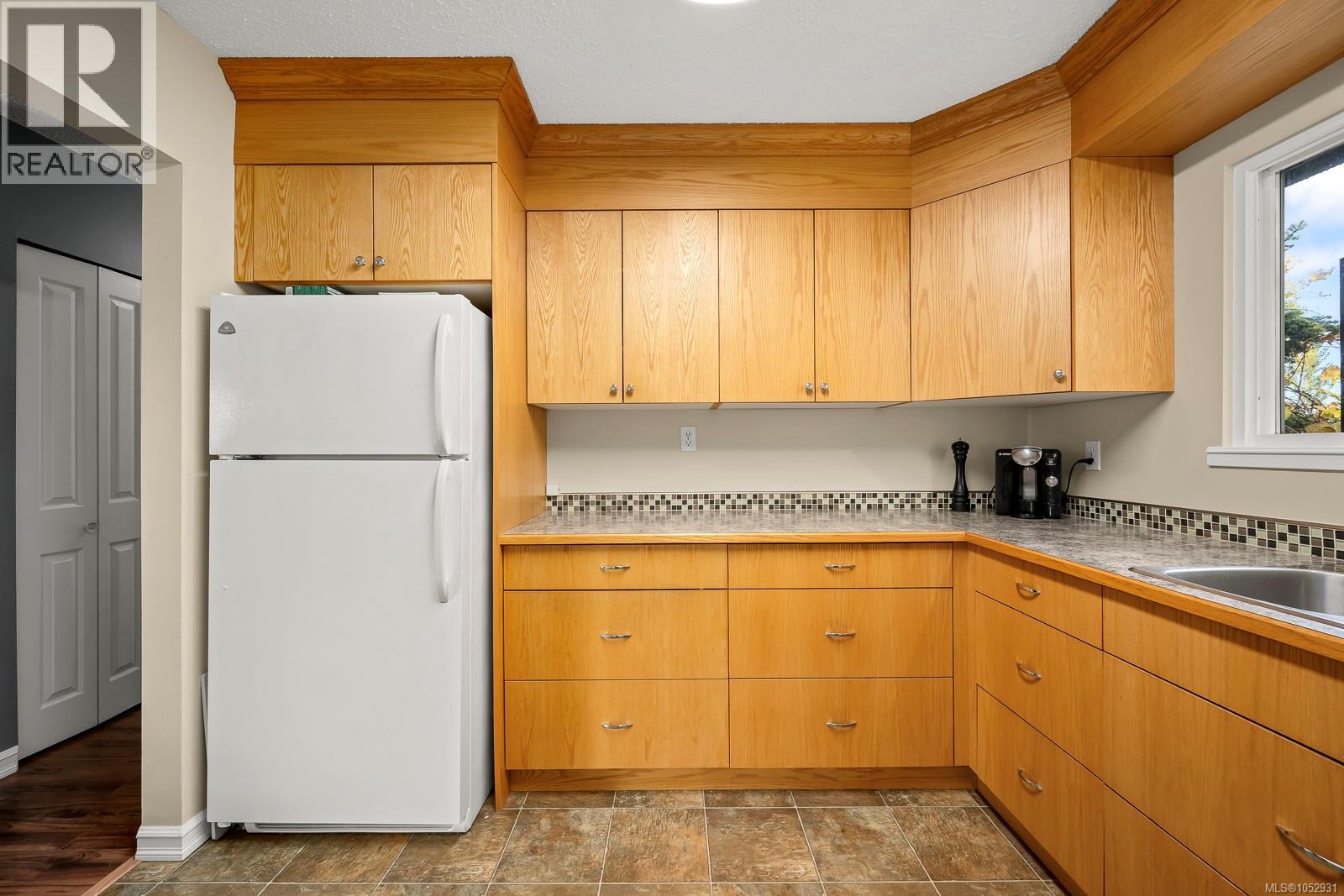 1440 Dogwood Ave - 59