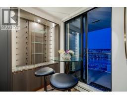 2207 198 Aquarius Mews, Vancouver, BC V6Z2Y4 Photo 6