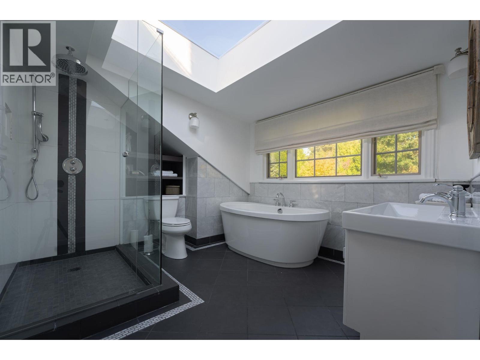 3292 Granville Street, Vancouver — photo 21