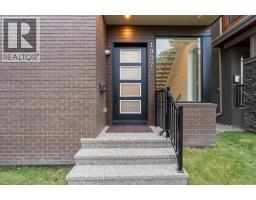 1937 44 Avenue SW, Calgary — photo 3
