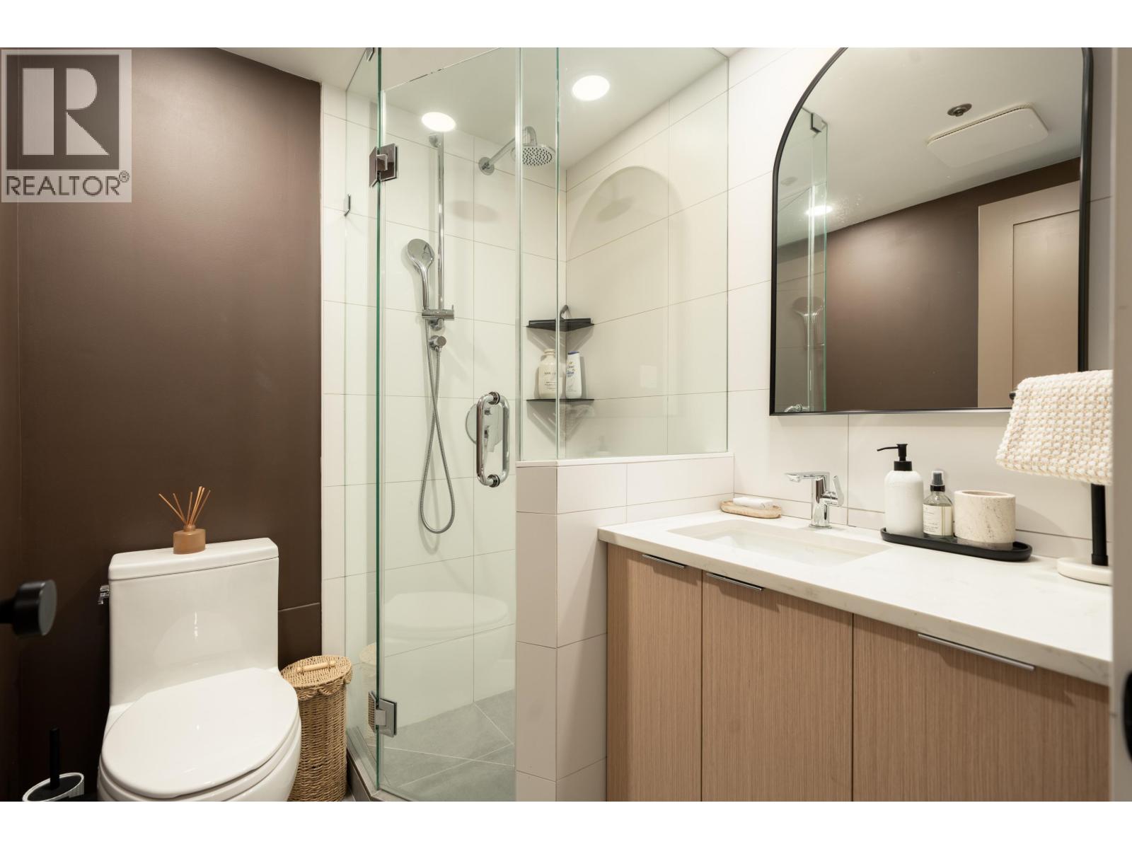 501 1006 Beach Avenue, Vancouver — photo 16
