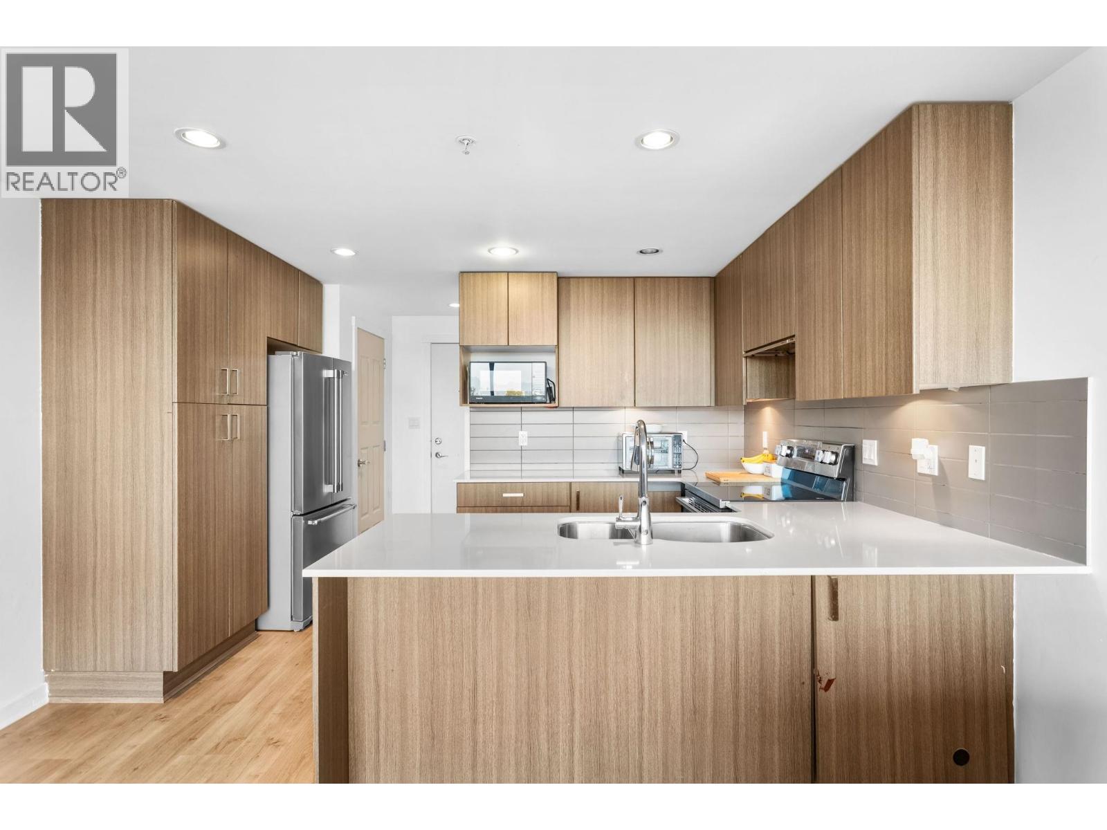 602 125 Columbia Street, New Westminster — photo 6