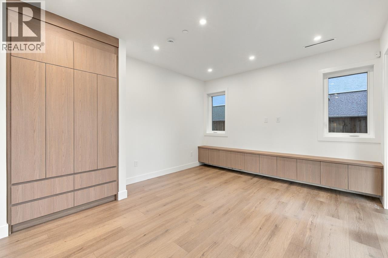 2 3018 E 19th Avenue, Vancouver — photo 10