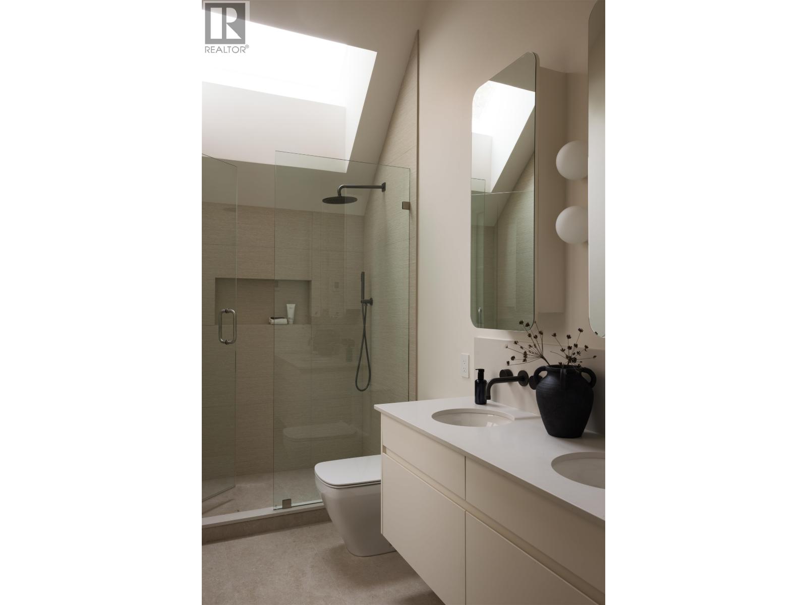 3 Bed, 3 Bath House for Sale in Vancouver – 1 3351 W 13TH AVENUE, Vancouver – MLS# R3178787 - Image 27