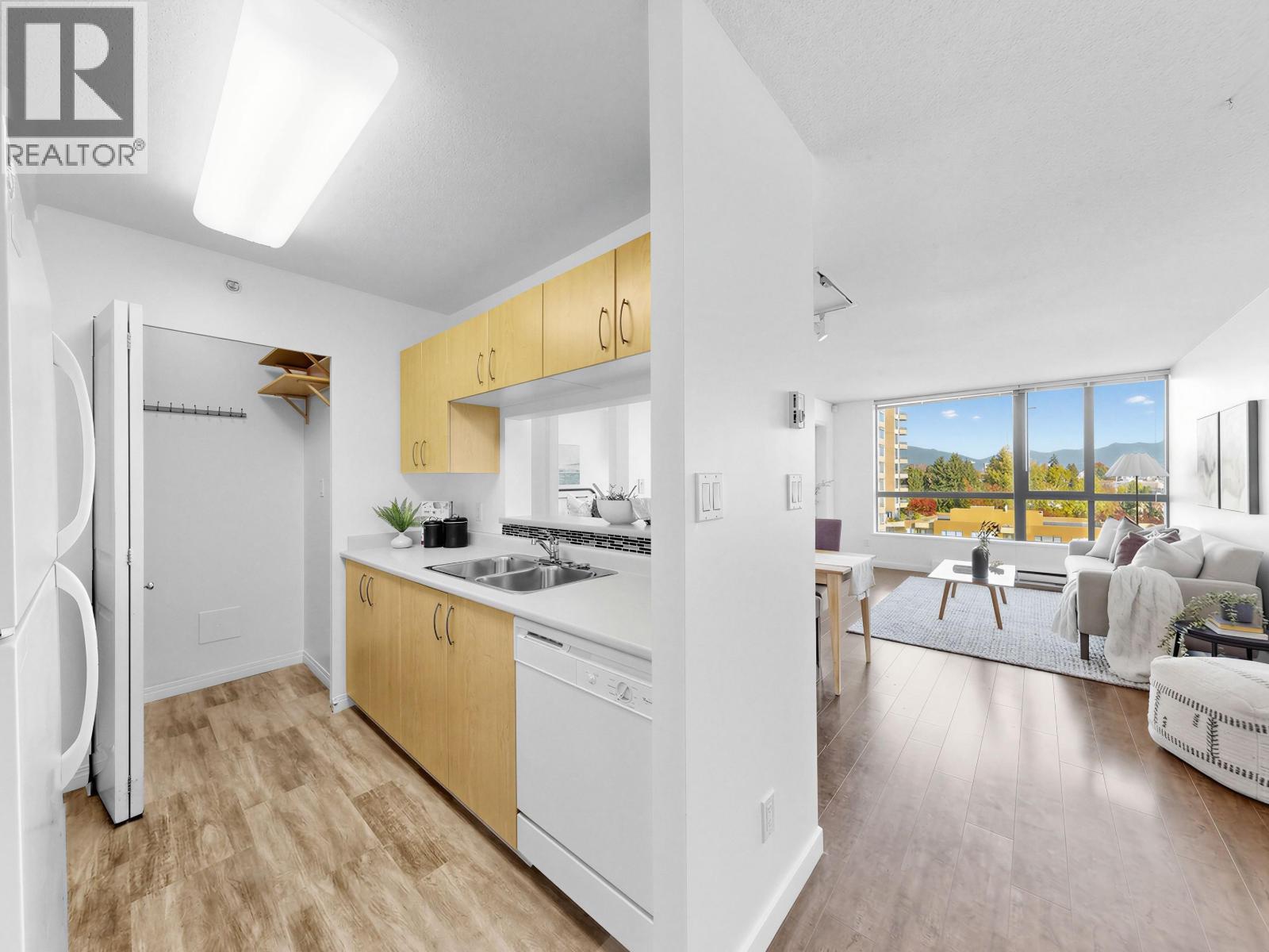 1001 3588 Crowley Drive, Vancouver — photo 13