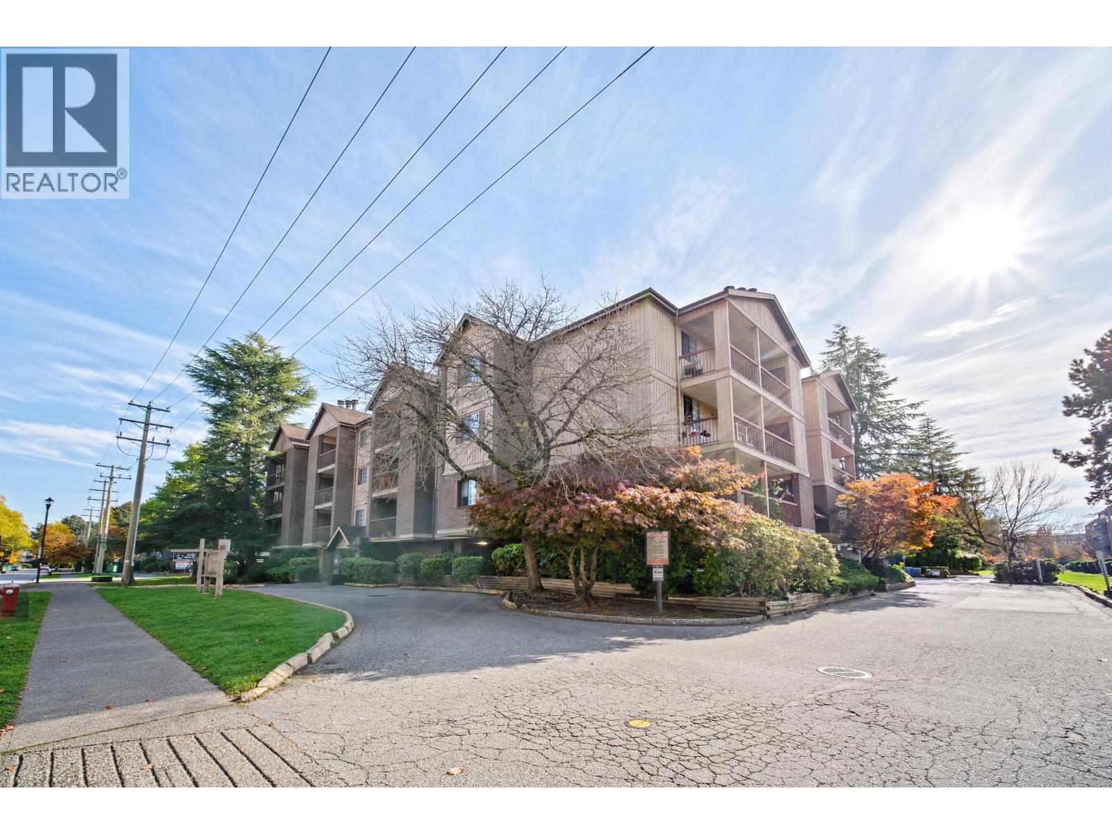 #339-8500 ACKROYD Road, Richmond