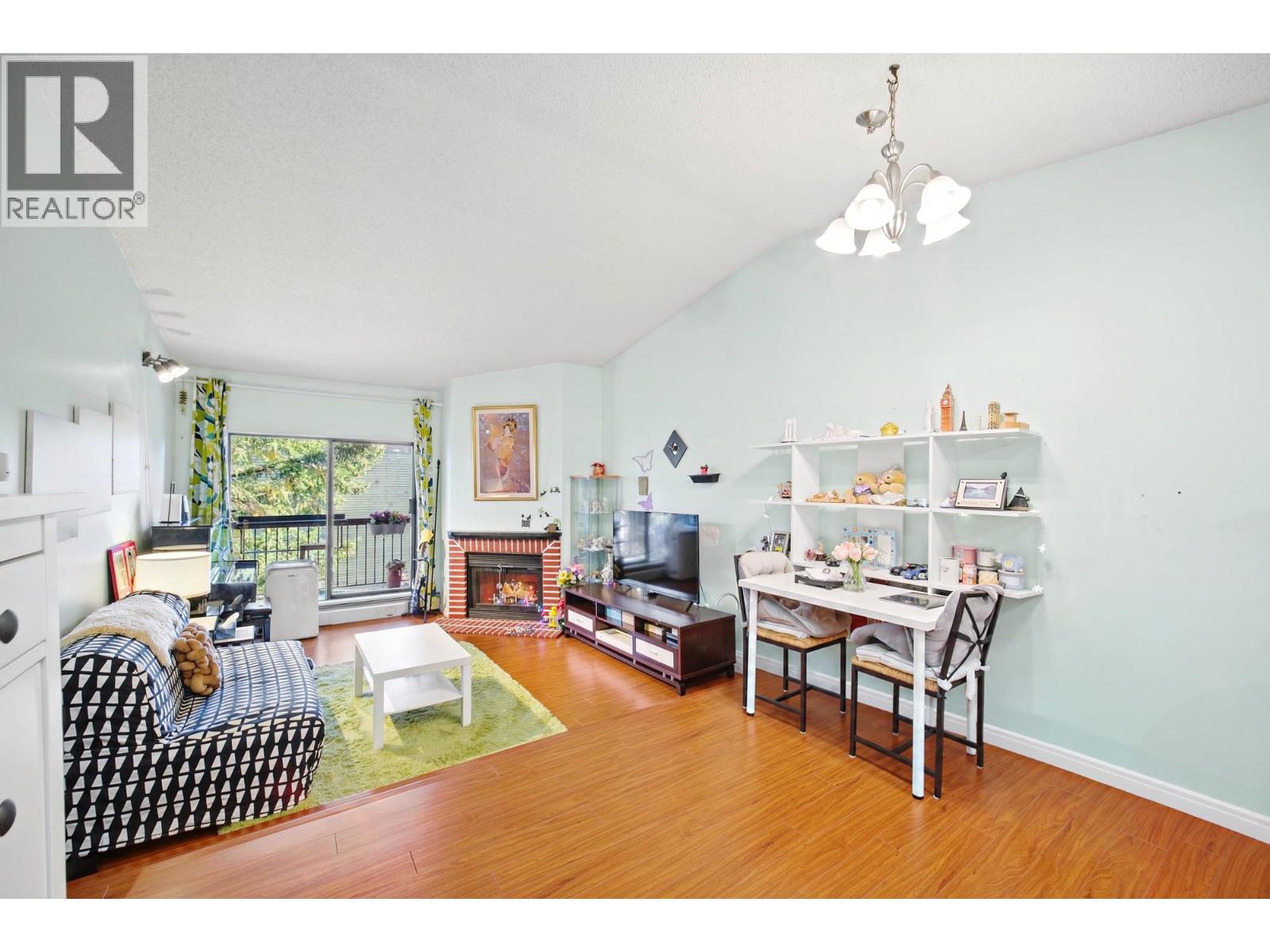 #339-8500 ACKROYD Road, Richmond