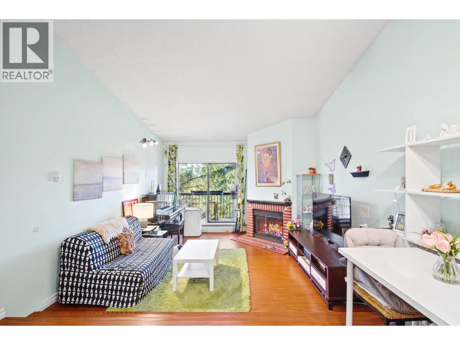 #339-8500 ACKROYD Road, Richmond