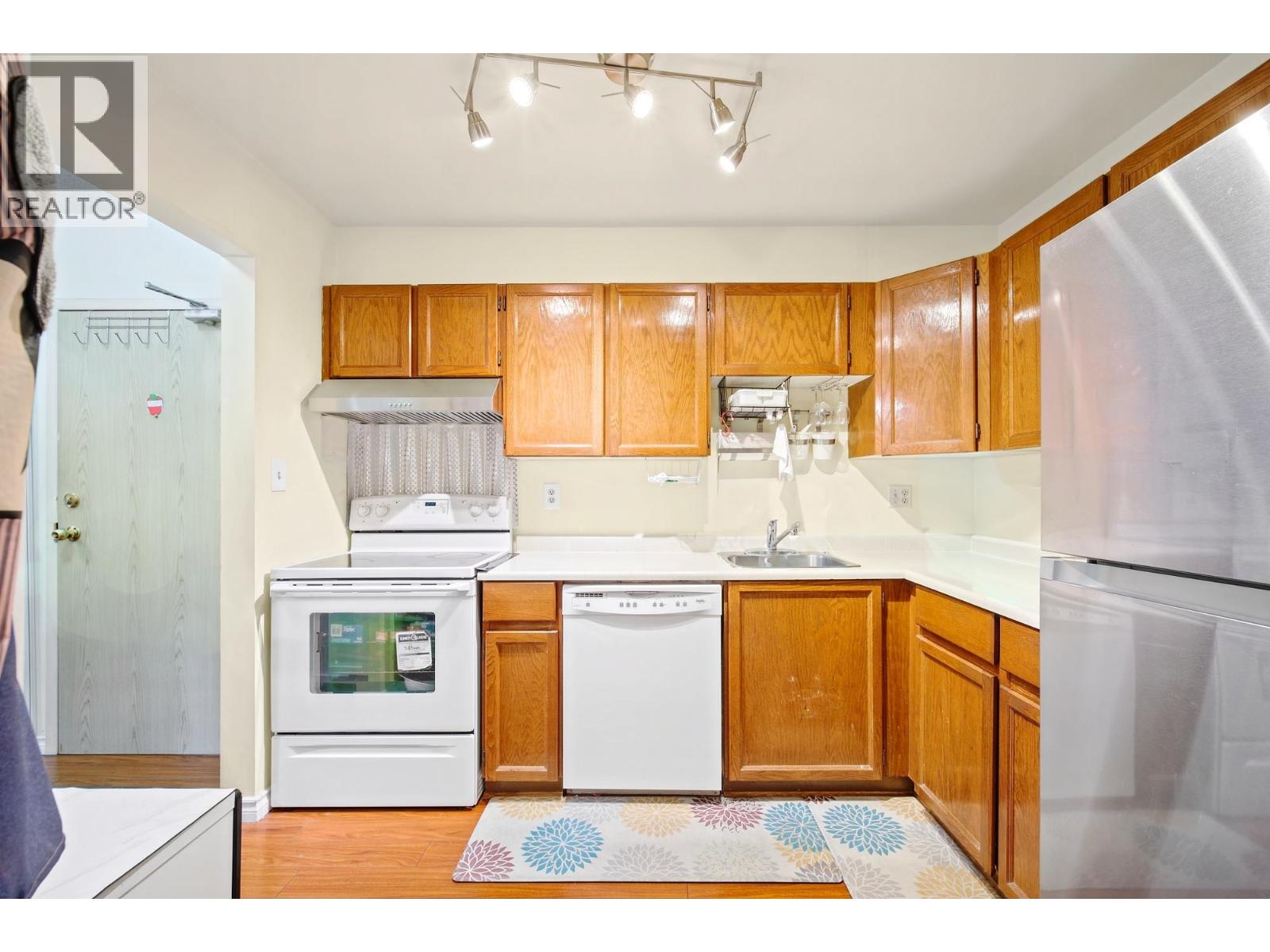 #339-8500 ACKROYD Road, Richmond