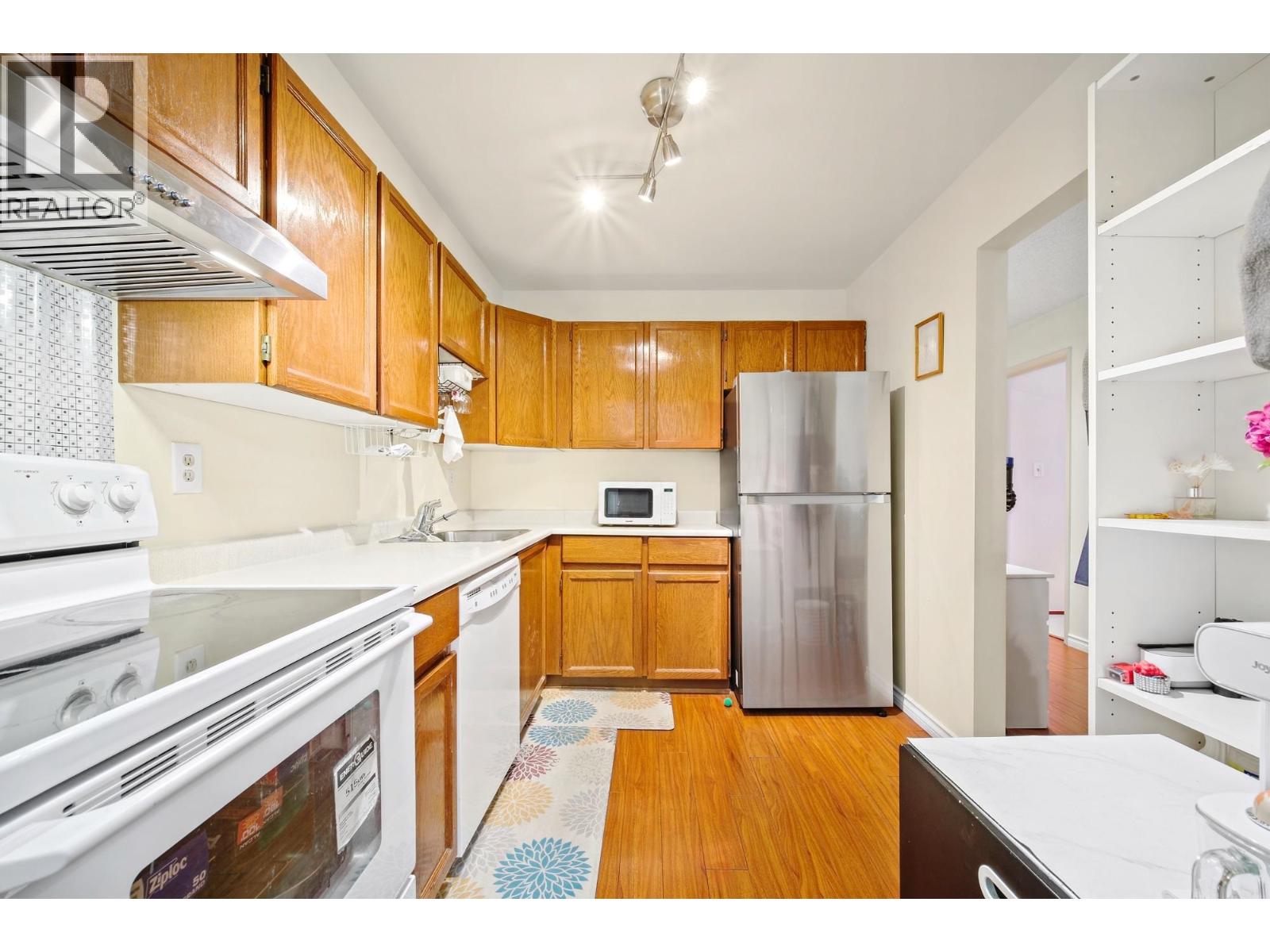 #339-8500 ACKROYD Road, Richmond