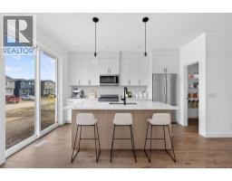 Living room - 170 Starling Boulevard Nw, Calgary, AB T3P3E1 Photo 11