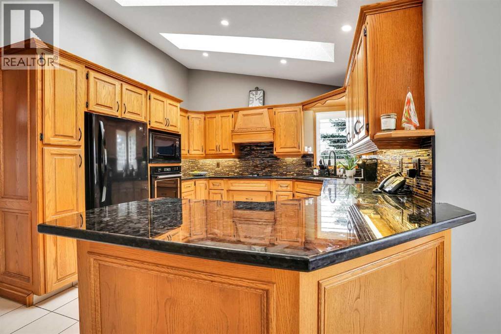 53 Santana Manor NW, Calgary — photo 17