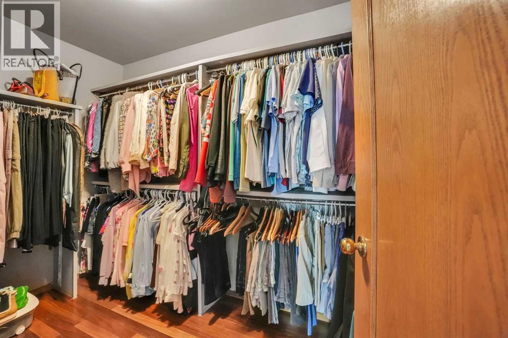 53 Santana Manor NW, Calgary — photo 35