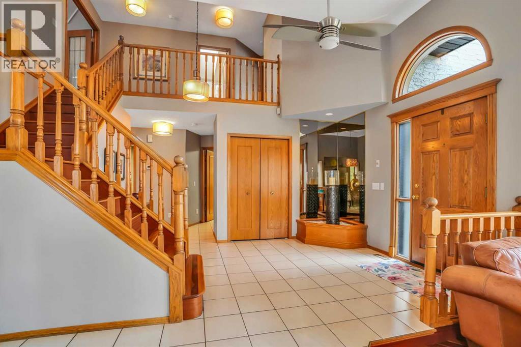 53 Santana Manor NW, Calgary — photo 9