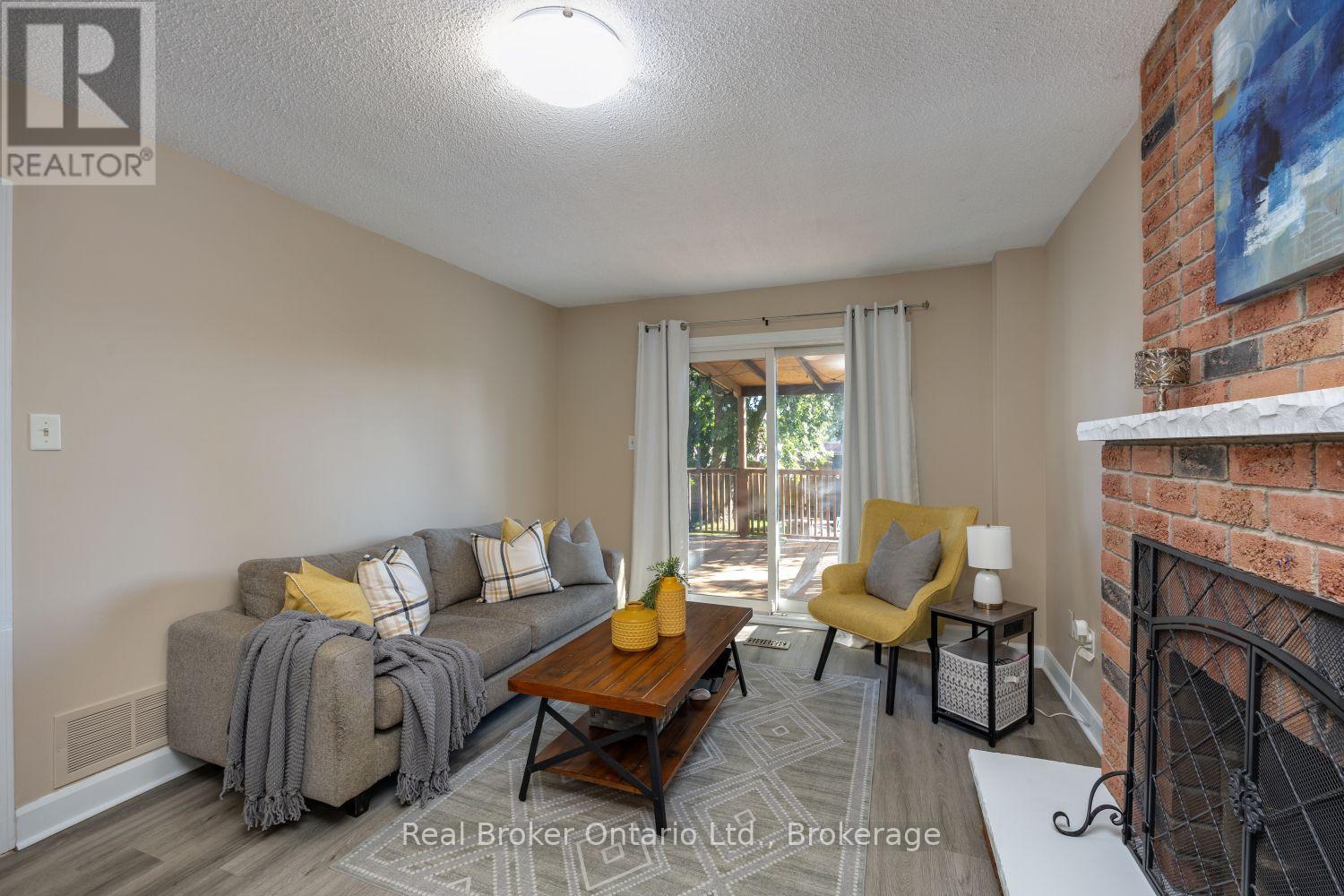 630 Cognac Crescent, Pickering, ON photo 12