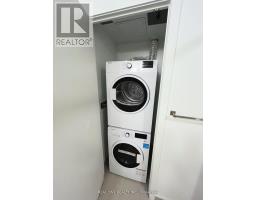 2010 - 8 Wellesley Street W, Toronto, ON M4Y0J5 Photo 9