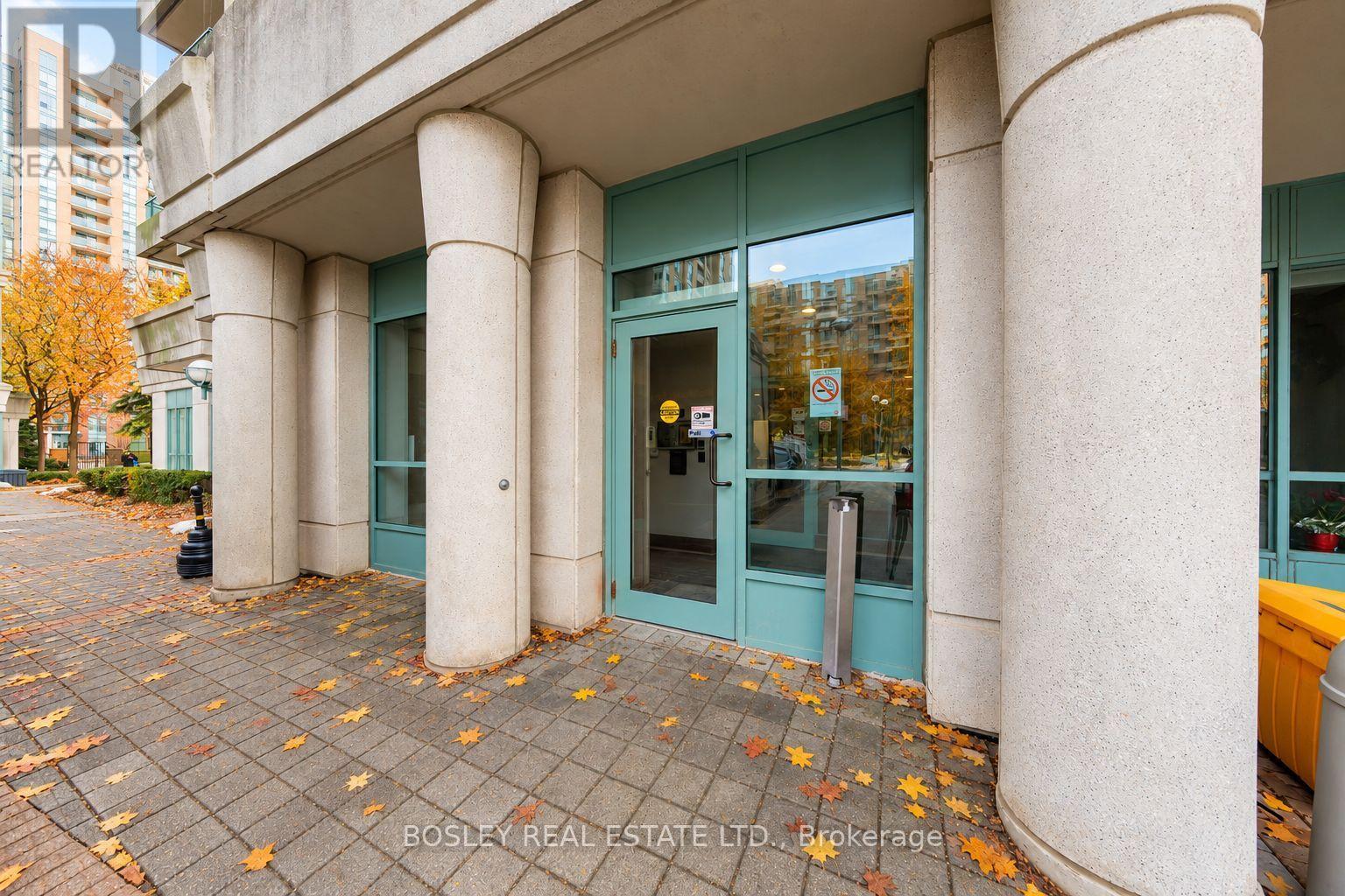 Photo of 502 - 1 PEMBERTON AVENUE