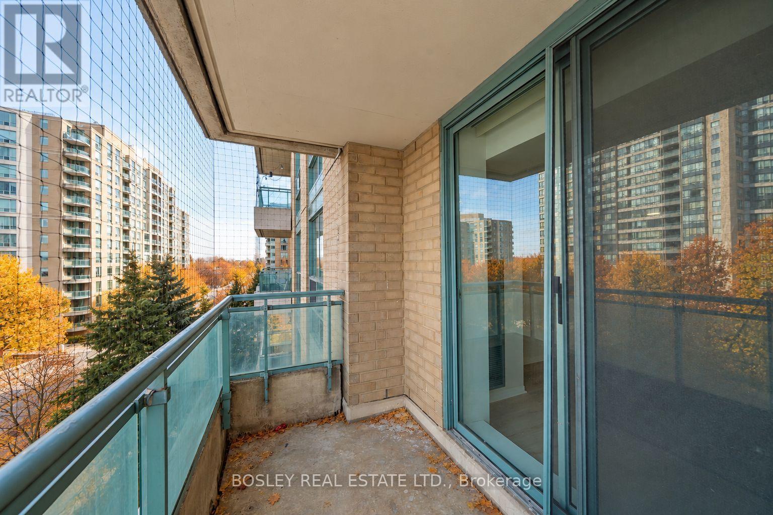 502- 1 Pemberton Avenue, Toronto, ON photo 32
