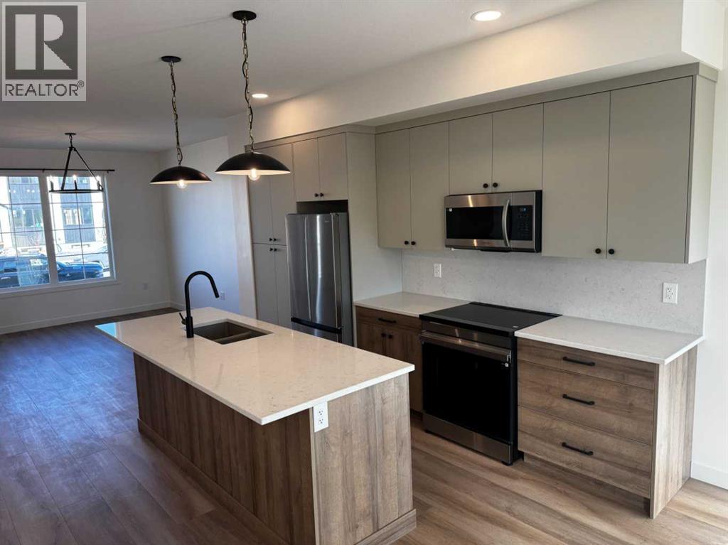 Property photograph 3 for MLS A2355022