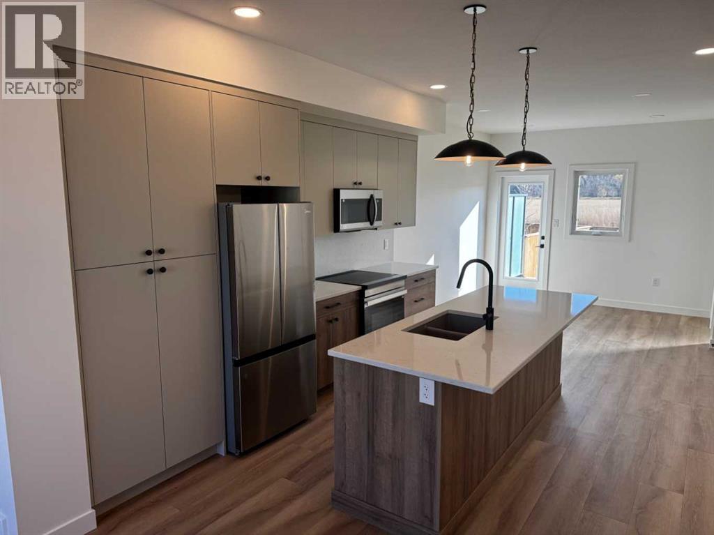 Property photograph 2 for MLS A2355022