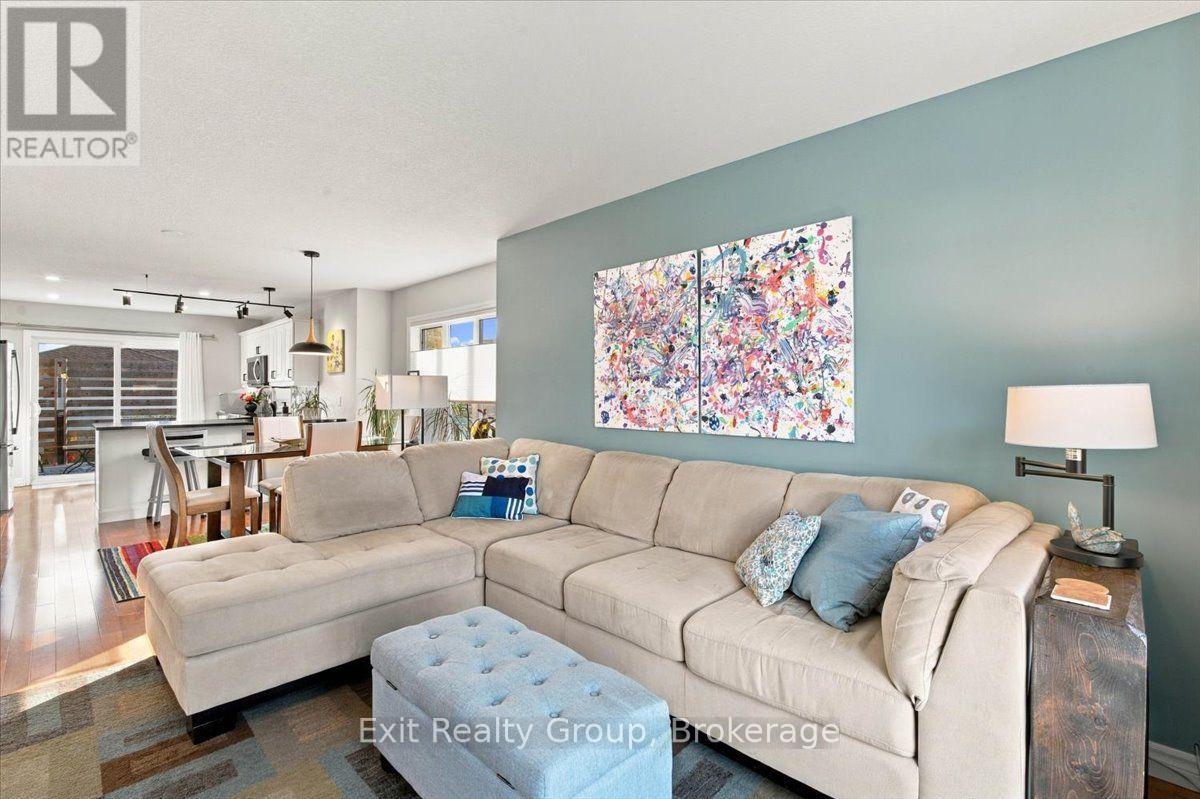 86 Sandbanks Court, Prince Edward County, ON photo 11