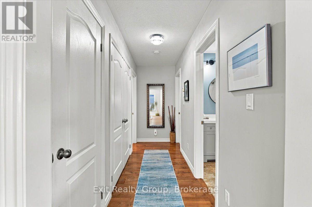 86 Sandbanks Court, Prince Edward County, ON photo 21