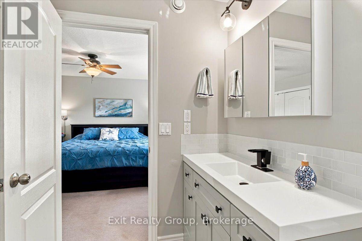 86 Sandbanks Court, Prince Edward County, ON photo 30