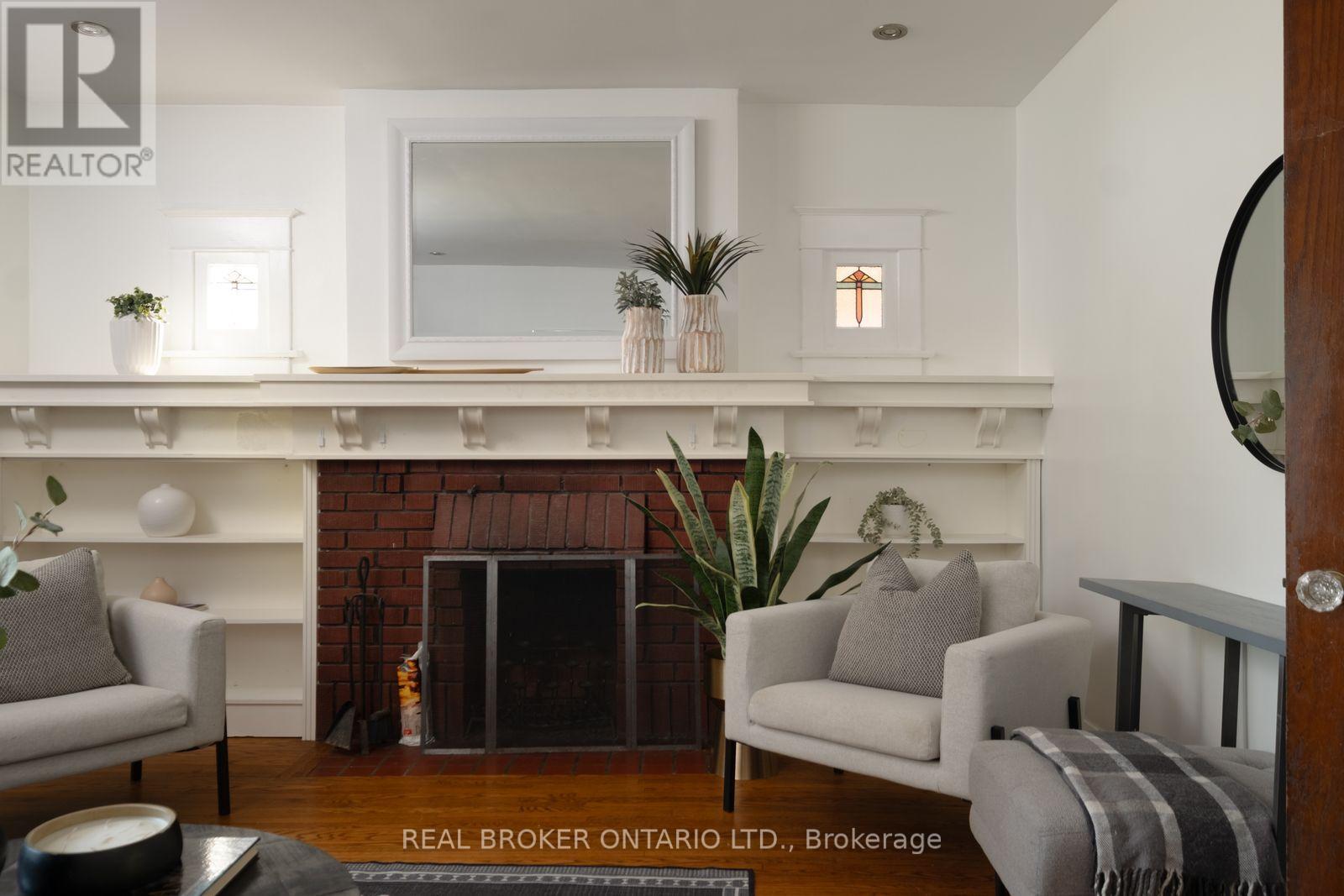 Photo of 100 OAK PARK AVENUE