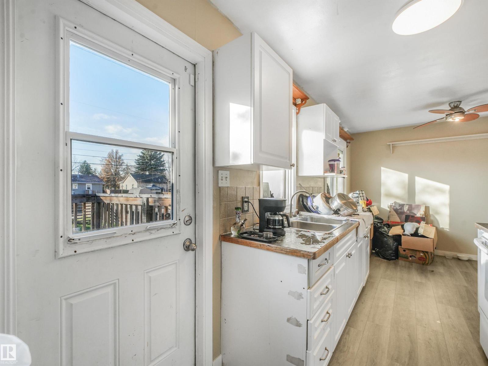 Property photograph 11 for MLS E4514258
